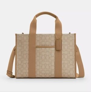 Coach  Smith  Signature Tote Bag